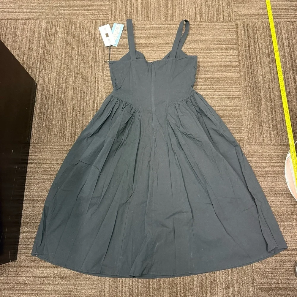 Future Collective Chic Black Structured Midi Dress with Pockets - Picture 9 of 11
